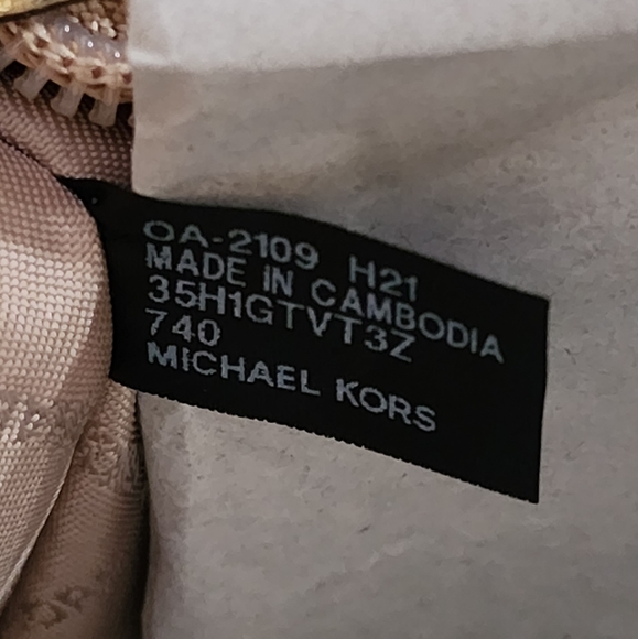 Michael Kors Jet Set Chain Logo LG Shoulder Tote Bag Gold - Picture 6 of 8